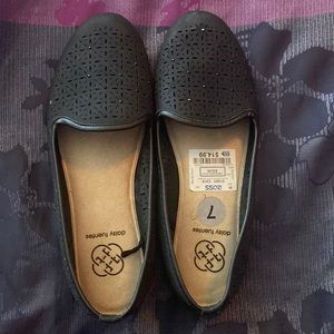 NWT Daisy Fuentes Black Gem Flats